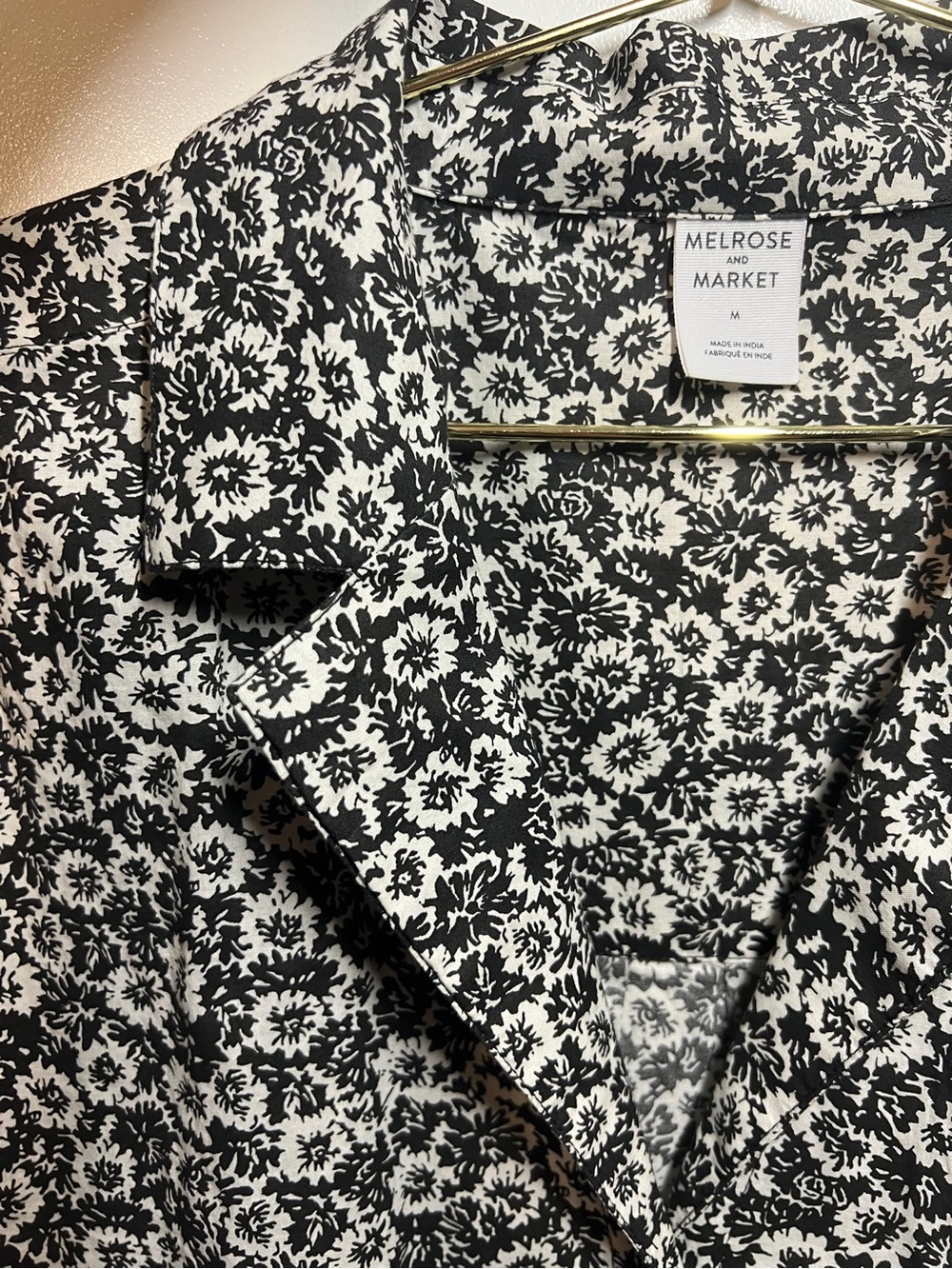 Melrose and Market Black & White Floral Notch Lapel- Flowy, soft boxy fit